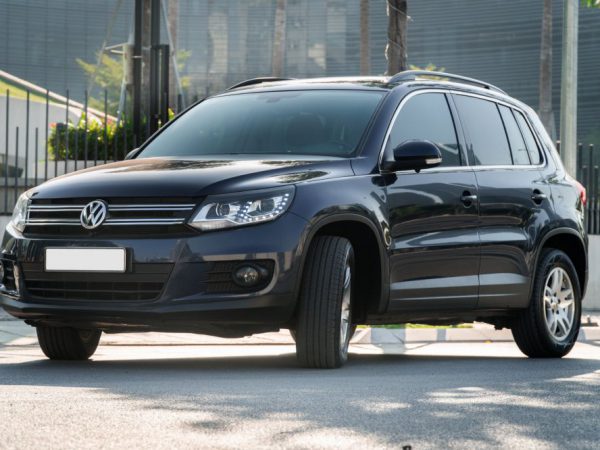 VOLKSWAGEN TIGUAN 2016